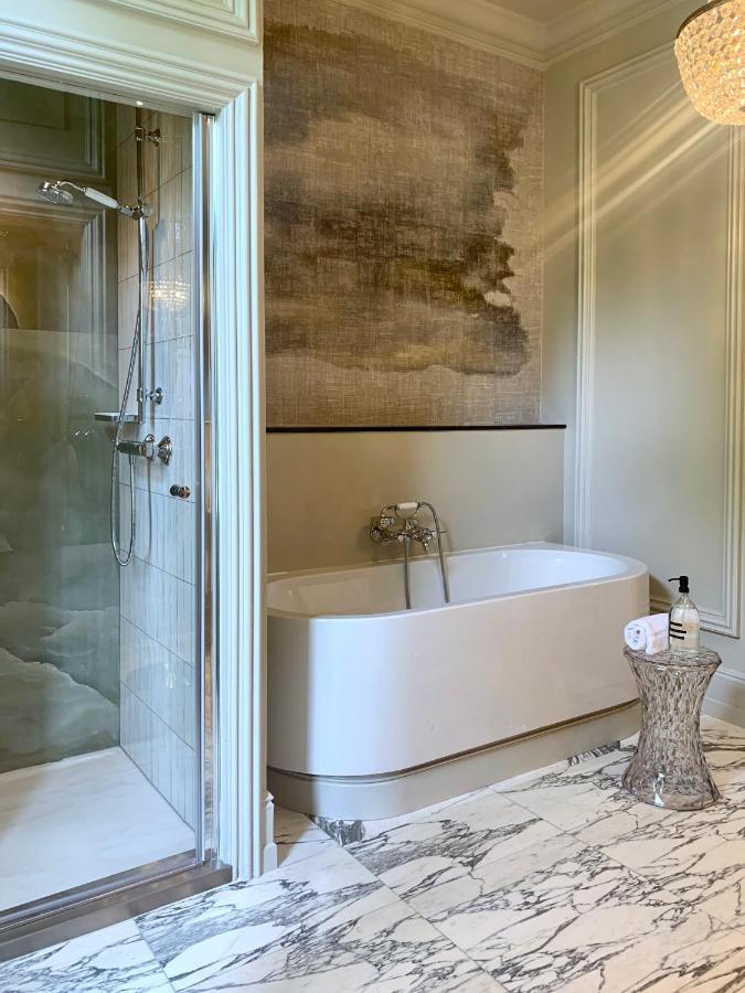 Boutique Hotel Villa Trompenberg Хилверсум Экстерьер фото