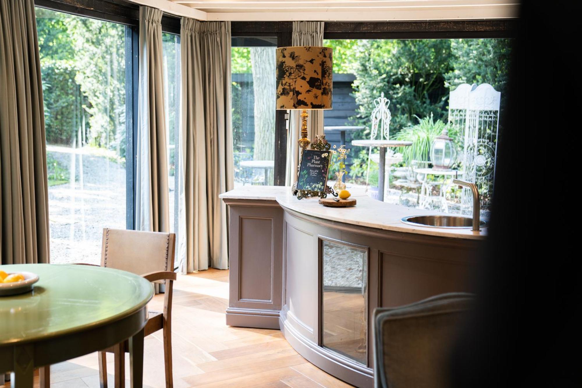 Boutique Hotel Villa Trompenberg Хилверсум Экстерьер фото