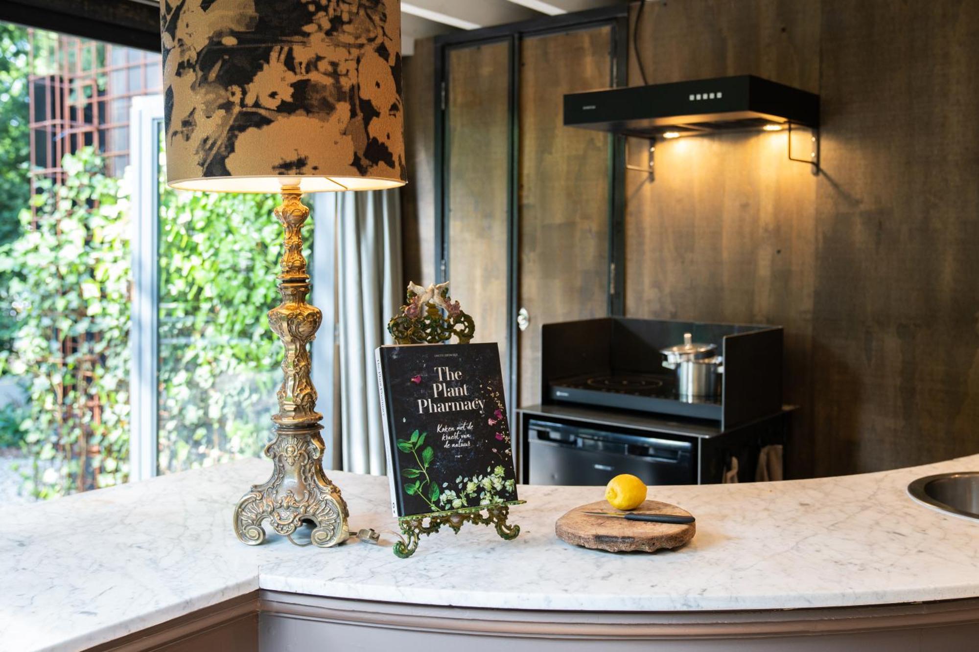 Boutique Hotel Villa Trompenberg Хилверсум Экстерьер фото