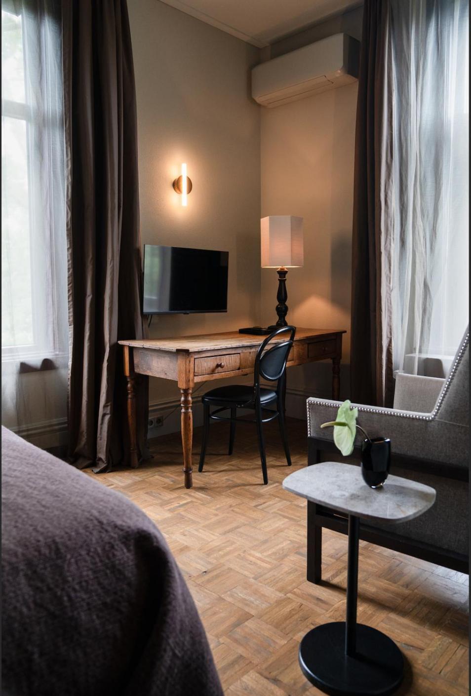 Boutique Hotel Villa Trompenberg Хилверсум Экстерьер фото